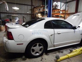 2004 FORD MUSTANG CPE WHITE 3.9L AT F19052